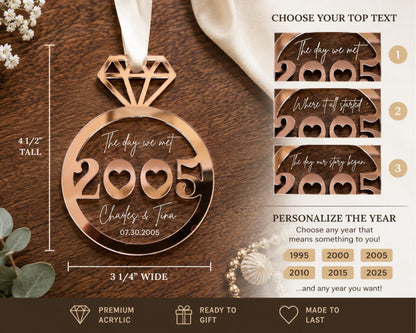 The image is a detailed description of a personalized wedding ornament, including its size, the year it was made, and the year it will be given as a gift.